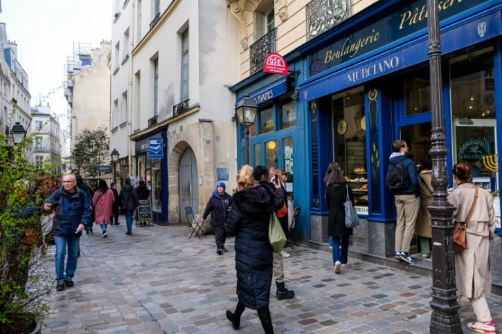 Rue des Rosiers