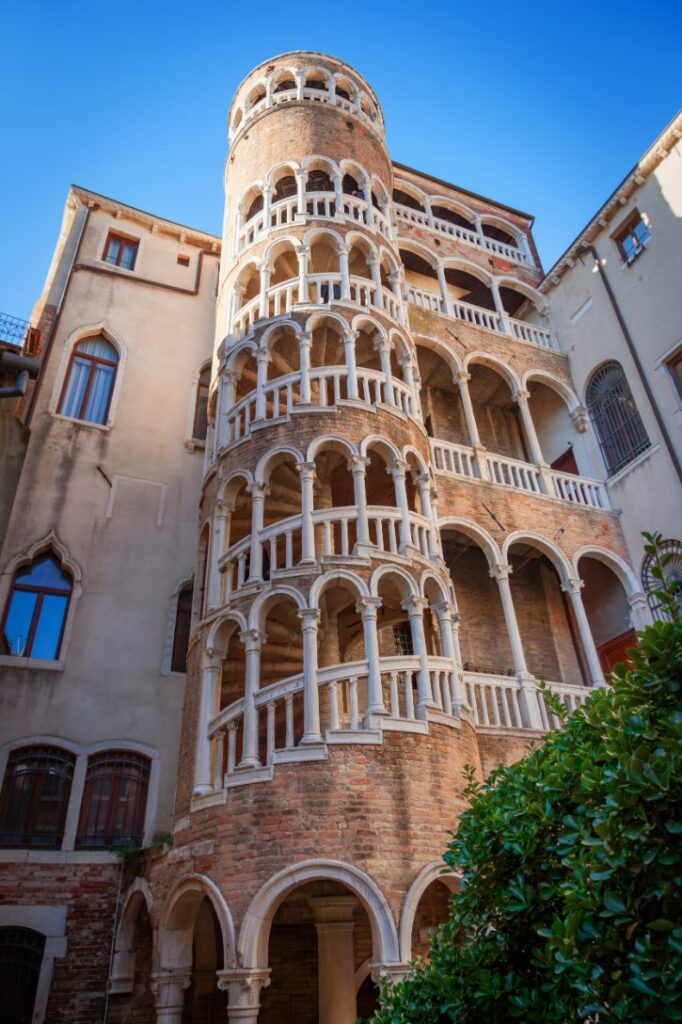 Palazzo Contarini del Bovolo