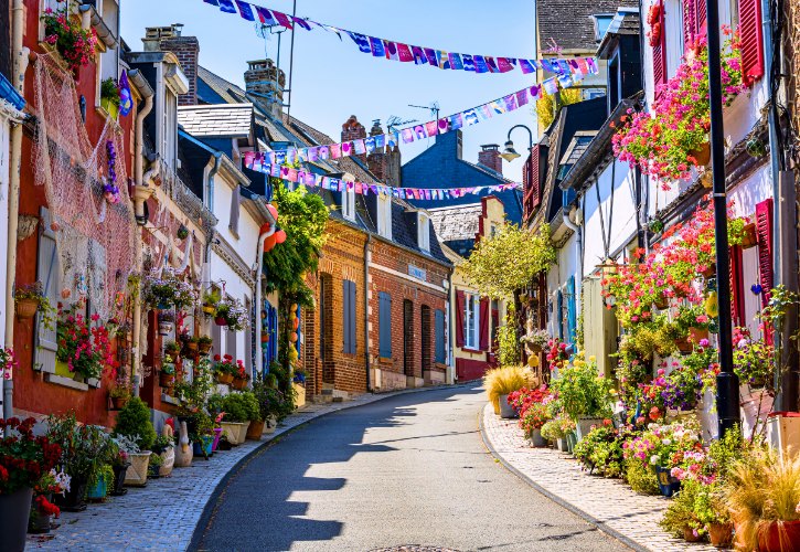 Incredibly Beautiful Small Towns in France