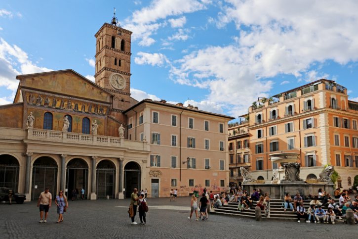 Piazza di Santa Maria