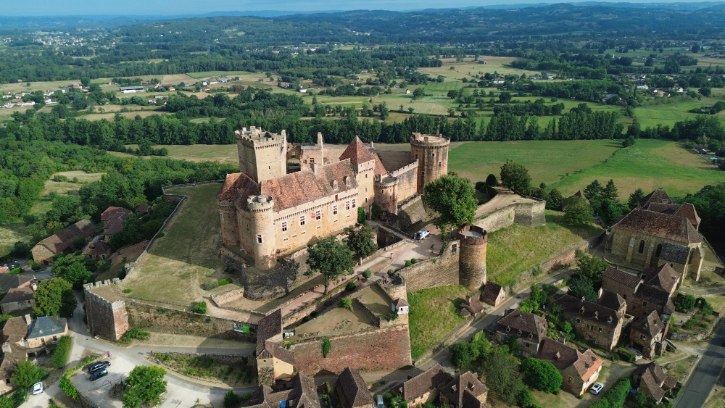 Castelnau-Bretenoux Castle