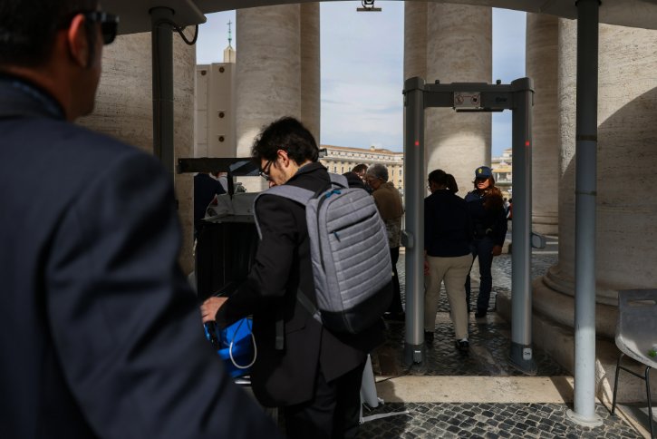 Vatican Security Checkpoint For Visitor